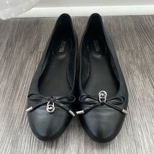 Michael Kors Closed Toe Shoes | Ballerina Flats